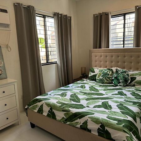 Home Away From Home. Bacolod Exterior photo
